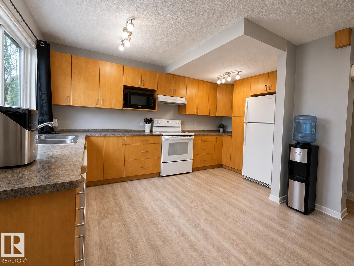 133 WOODSTOCK NW
