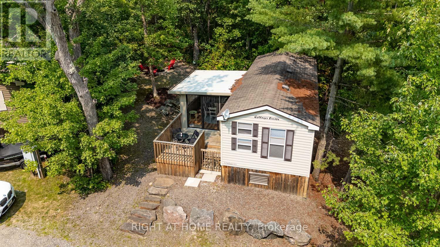 29 MAPLE RIDGE - 1336 SOUTH MORRISON LAKE ROAD