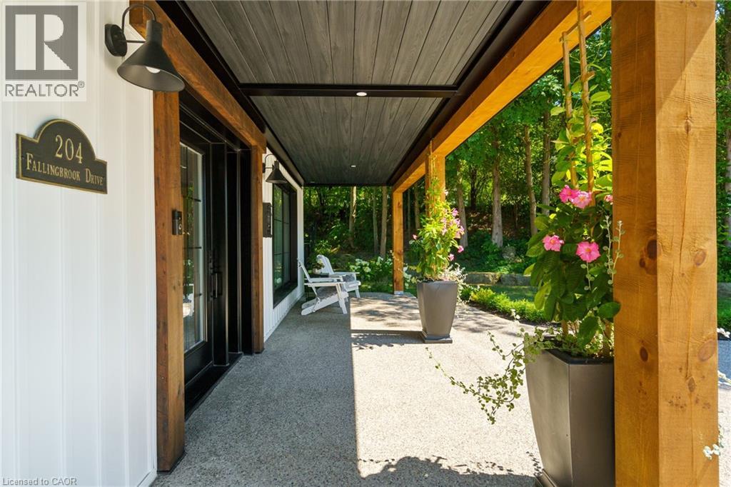 204 FALLING BROOK Drive