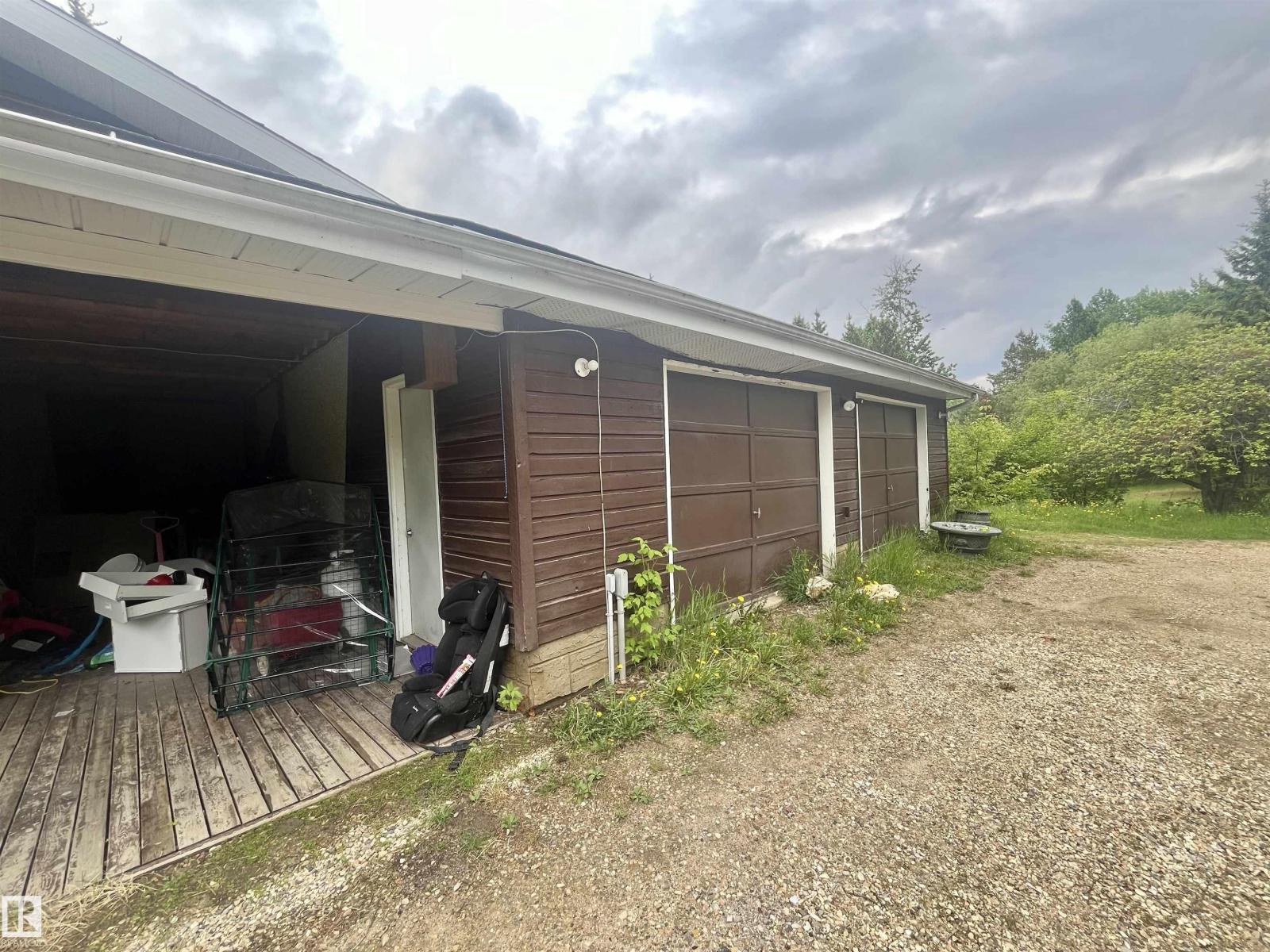 #27 52330 RGE ROAD 15