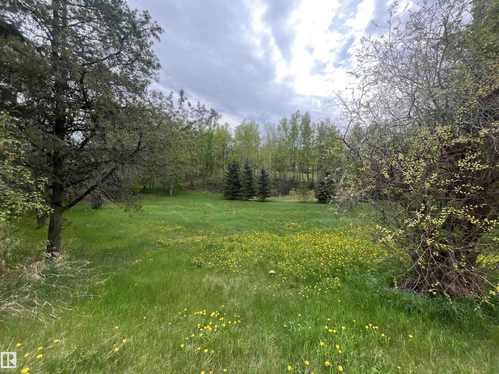#27 52330 RGE ROAD 15