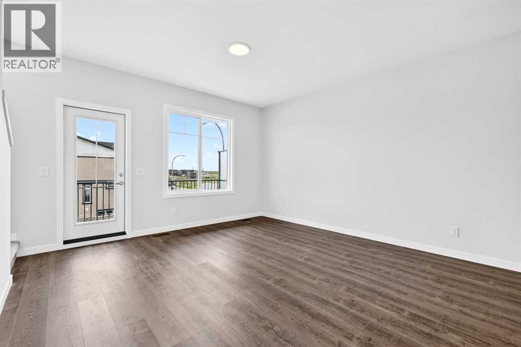 10 Hotchkiss Parade SE
