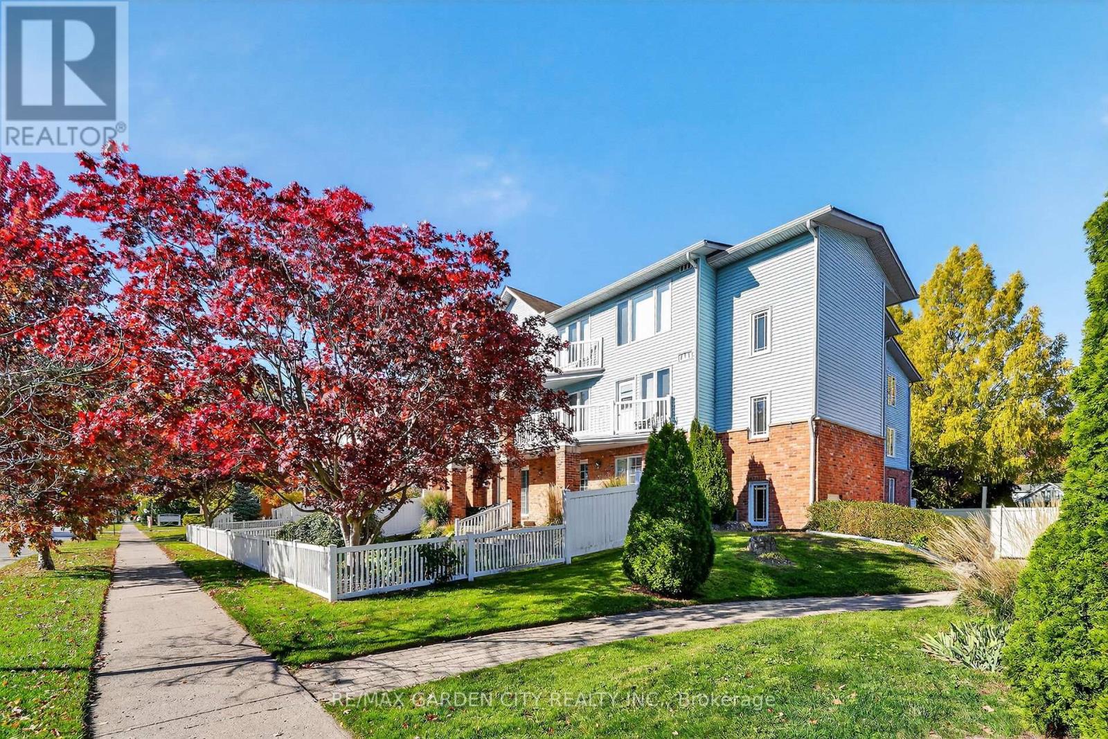 201 - 70 MAIN STREET