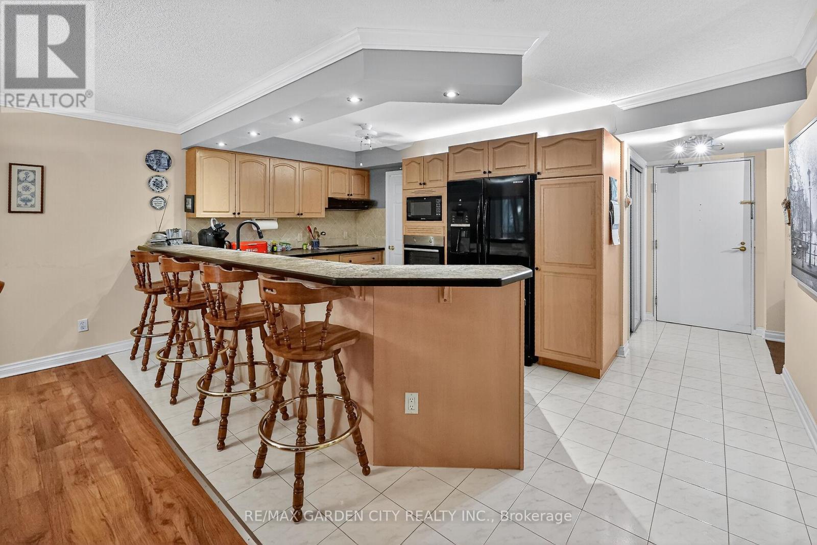 201 - 70 MAIN STREET