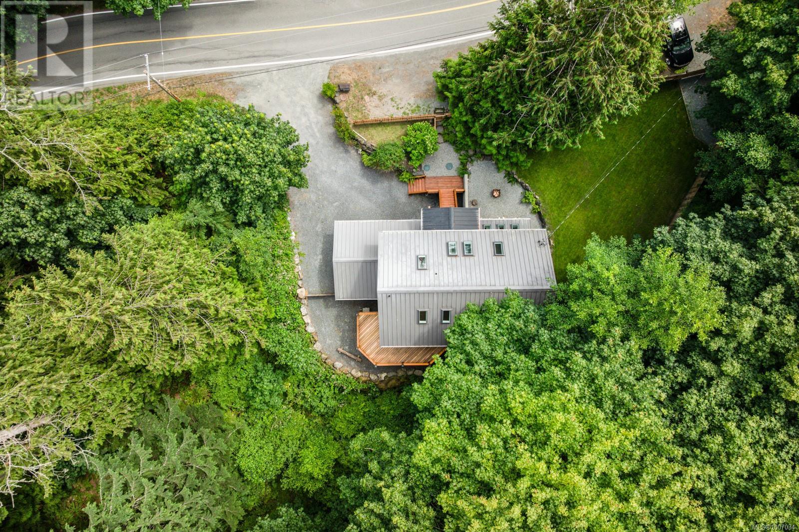 2590 Sooke River Rd