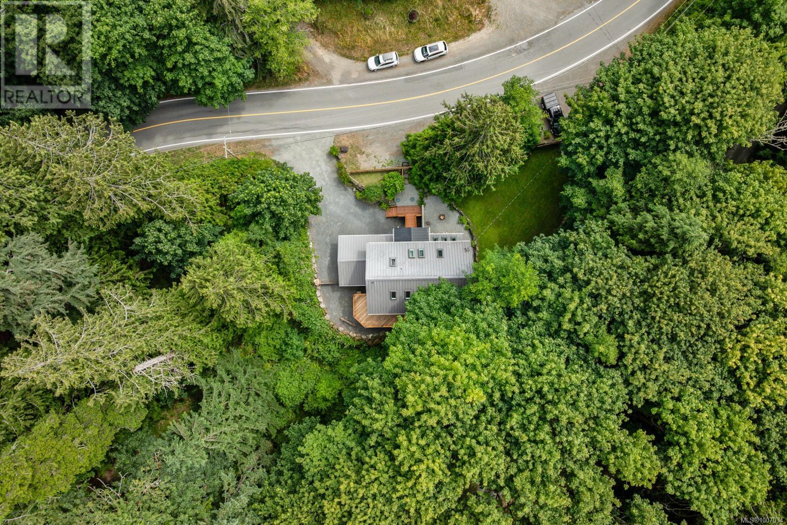2590 Sooke River Rd