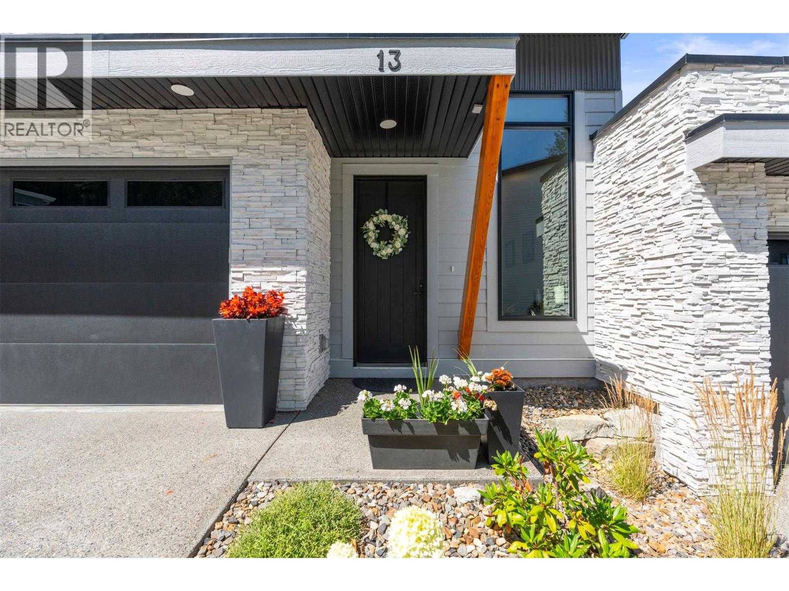 269 Diamond Way Unit# 13