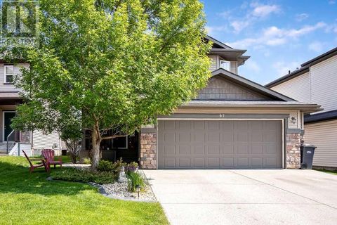 97 Drake Landing Crescent Okotoks AB T1S0E6
