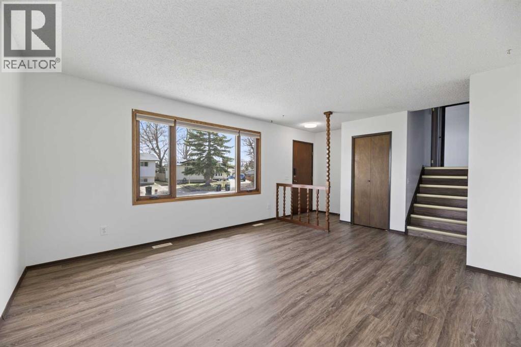 11 Westhill Crescent