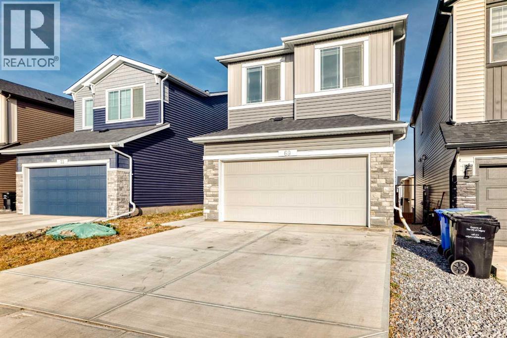 69 Amblehurst Way NW