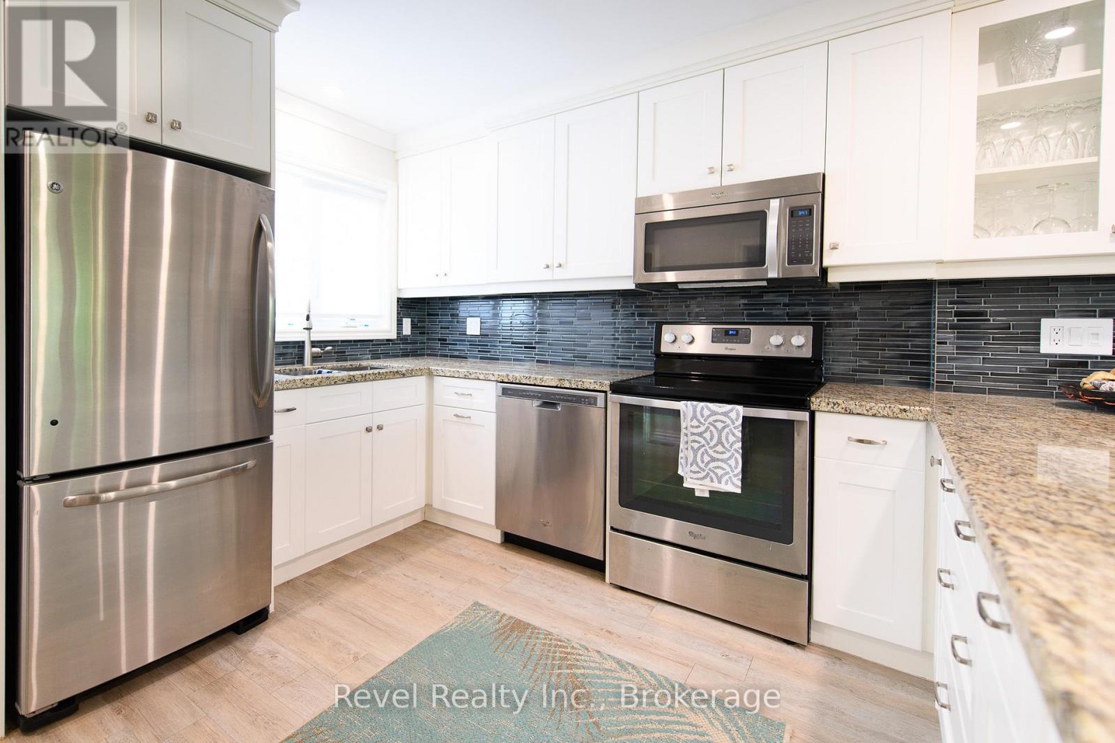 58 - 145 FAIRWAY CRESCENT