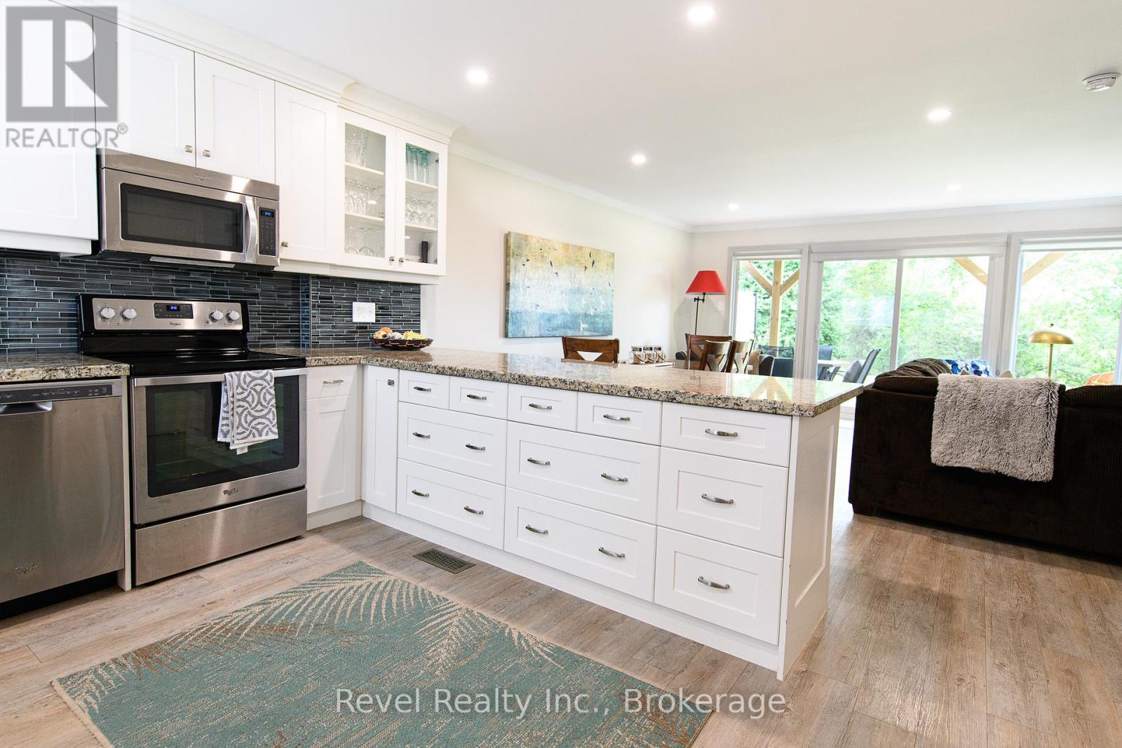 58 - 145 FAIRWAY CRESCENT