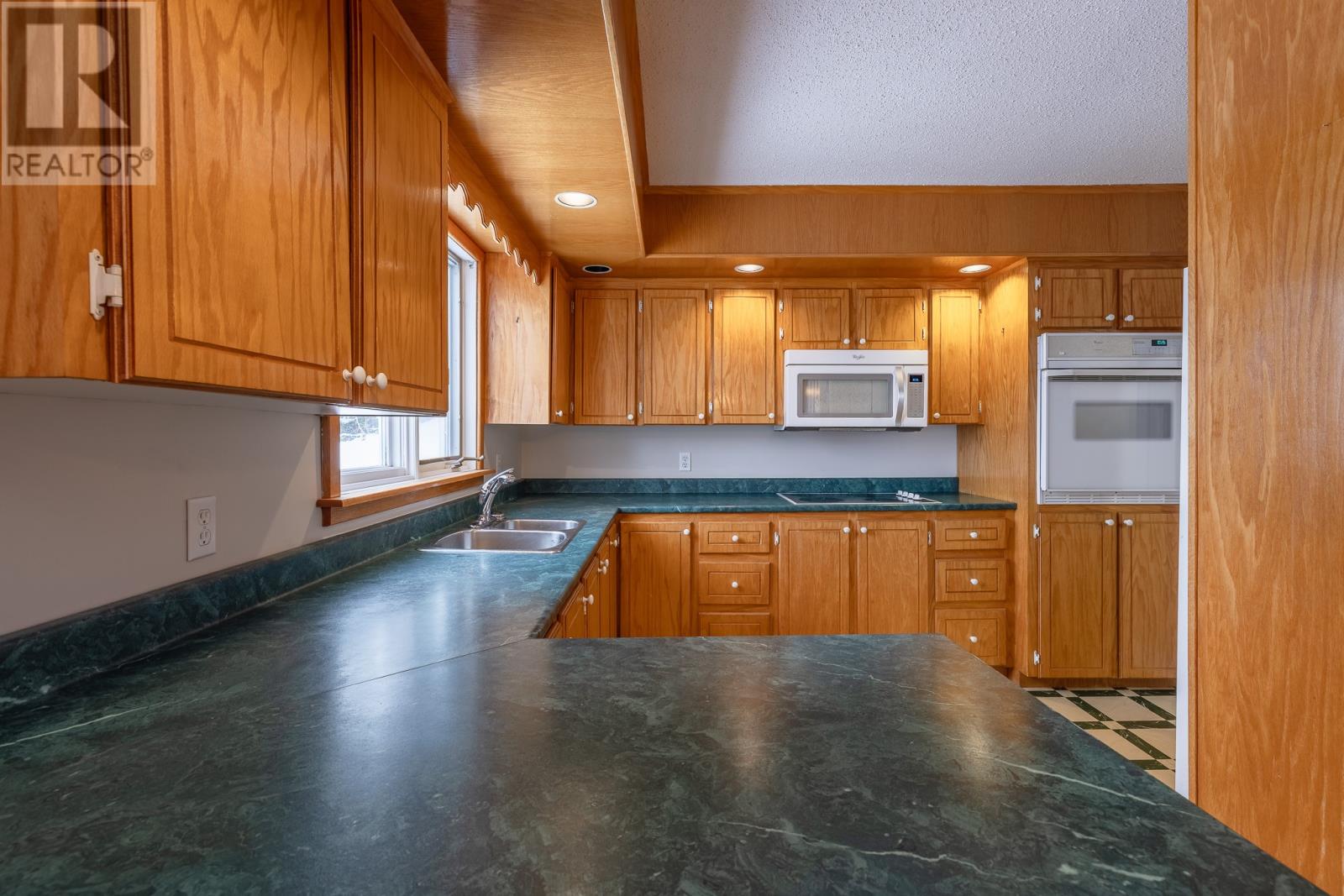 13 A Musseaus Avenue