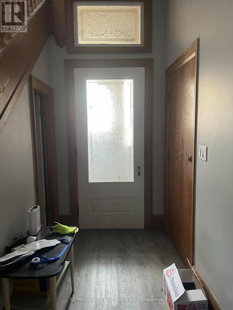 2 - 106 1ST AVENUE S