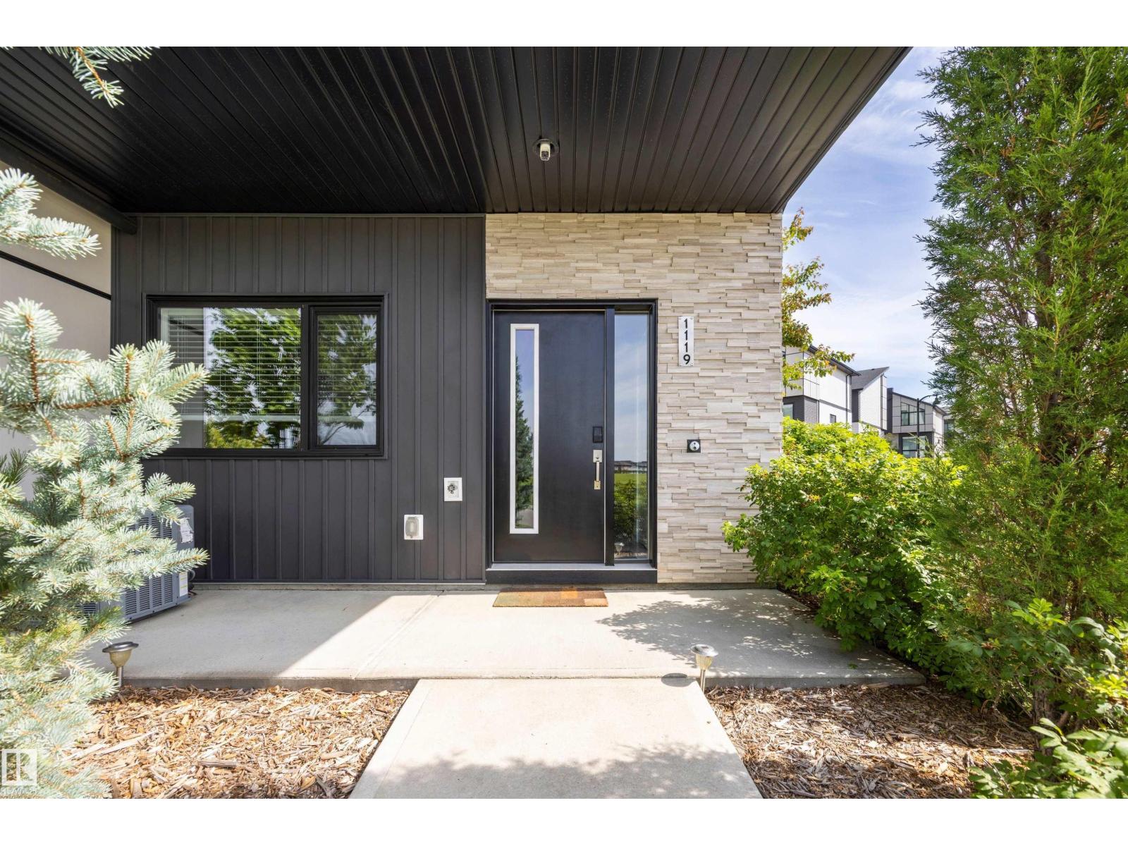 1119 KESWICK DR SW