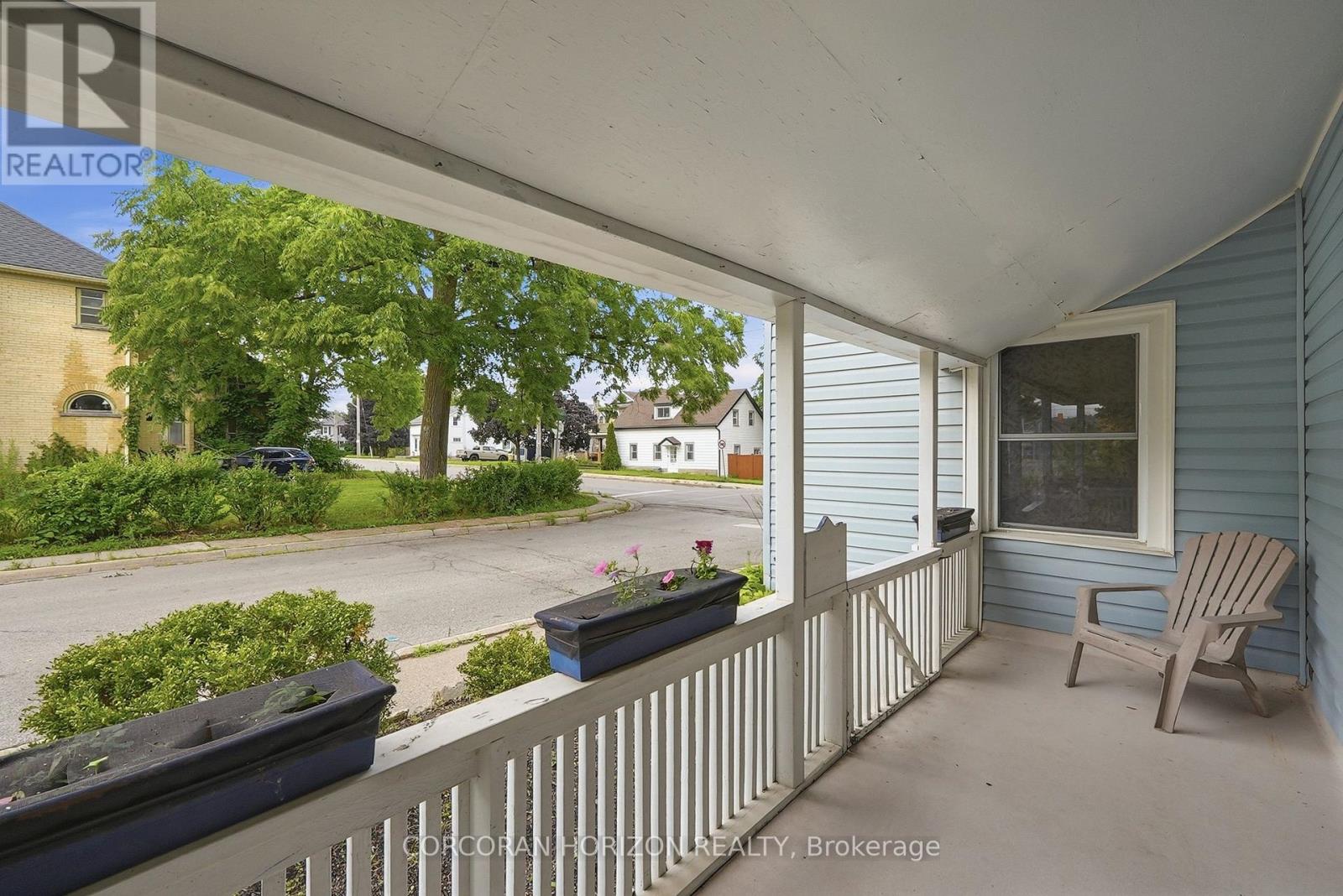 153 MONTROSE STREET N