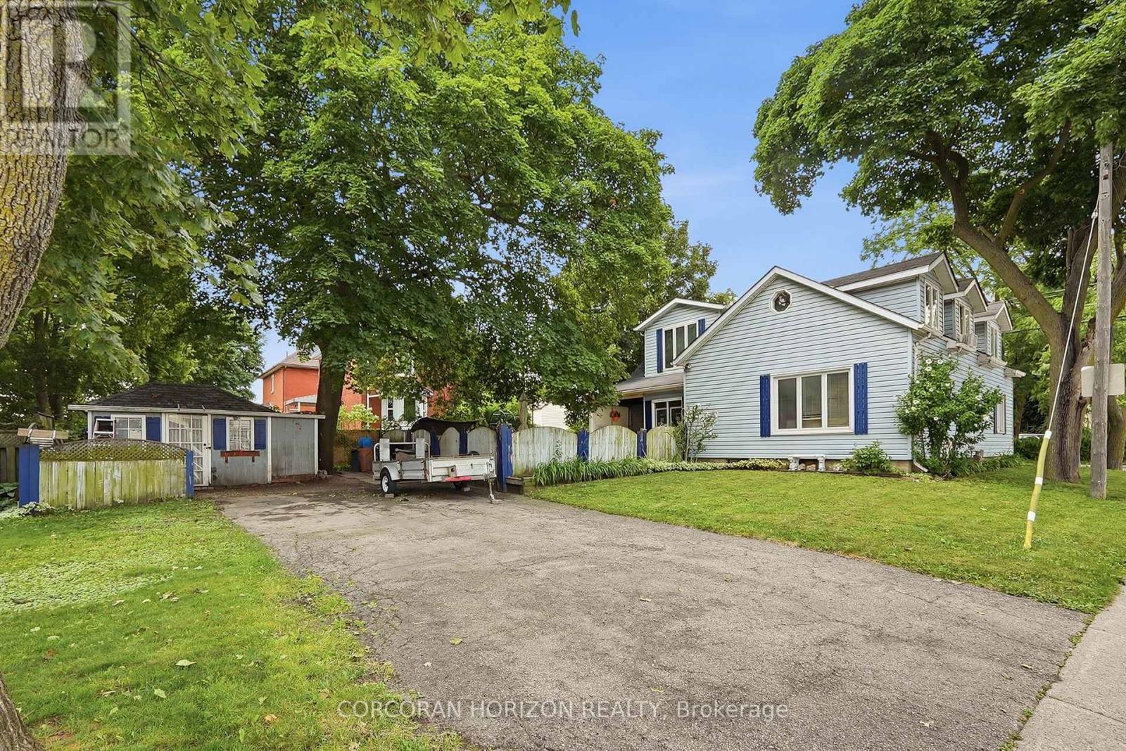 153 MONTROSE STREET N