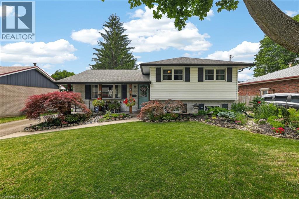 78 LYNDALE Crescent