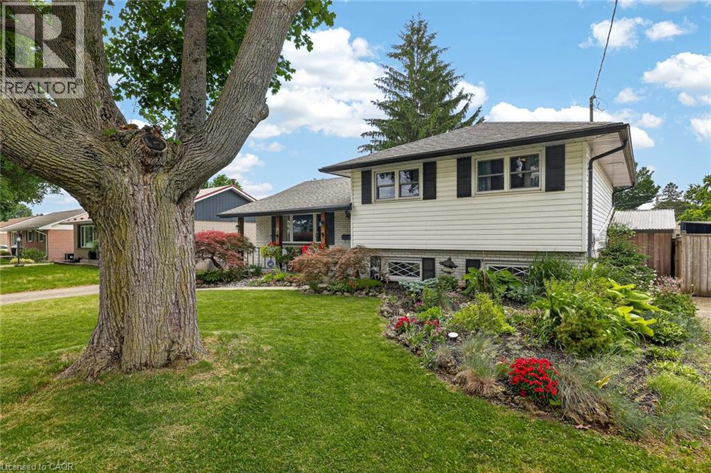 78 LYNDALE Crescent