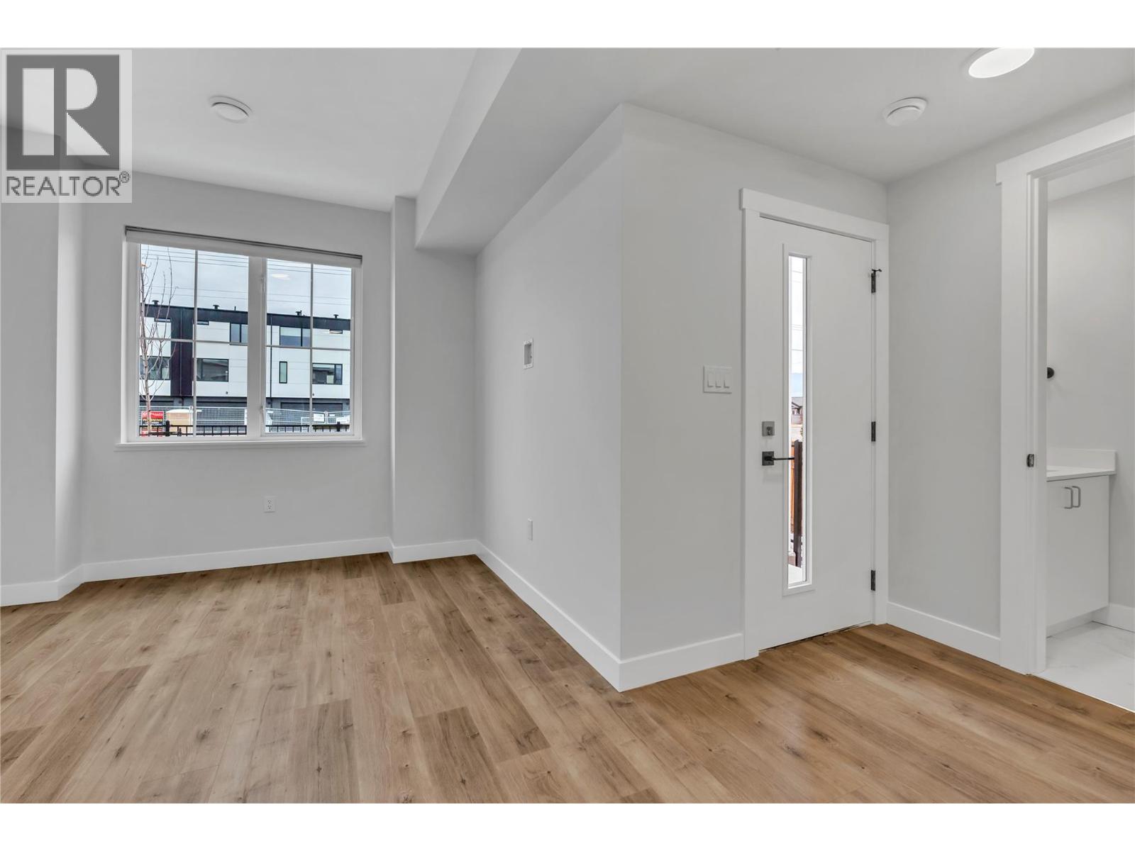 726 Westminster Avenue W Unit# 103