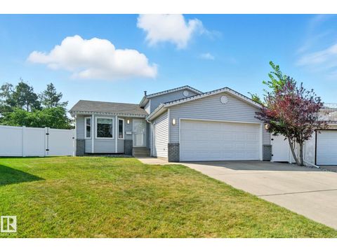 4003 18 AV NW Edmonton AB T6L3M3