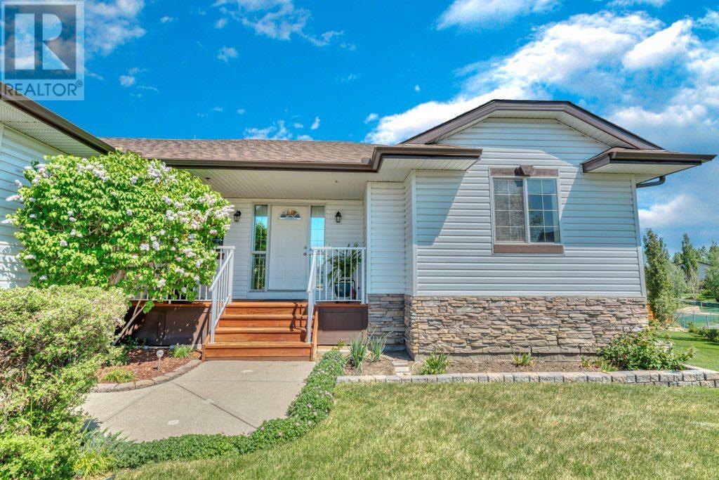 15 Henderson Bay NE