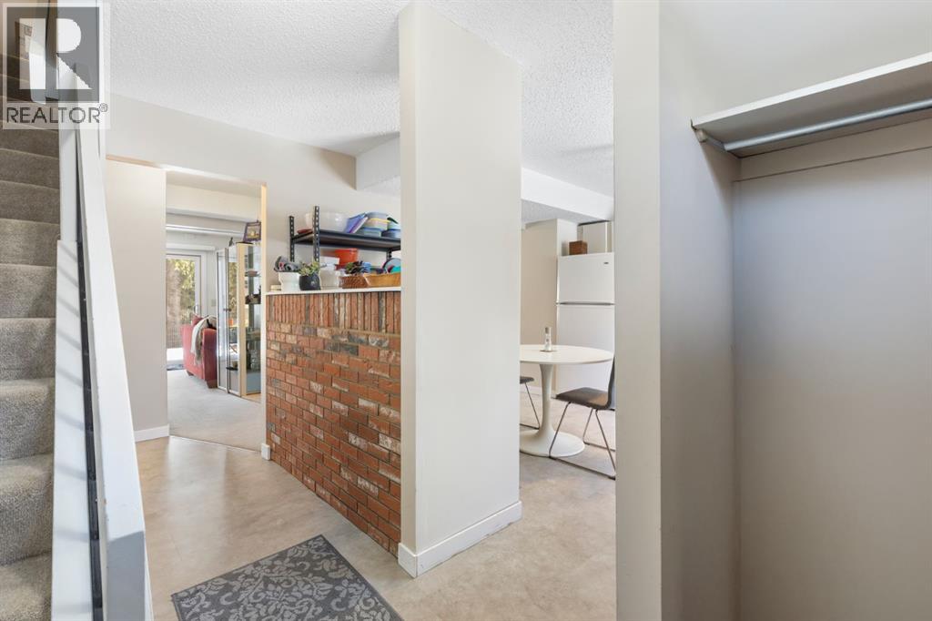 41, 4940 39 Avenue SW