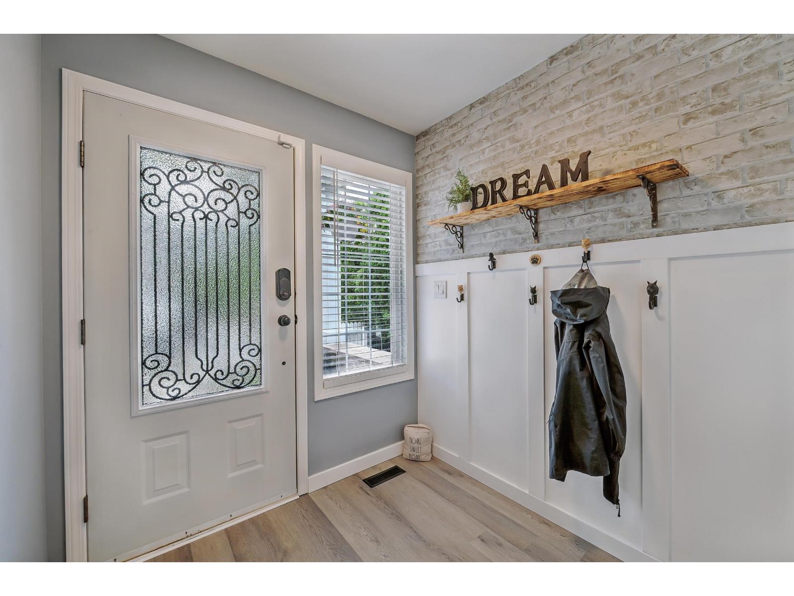 4 46277 CESSNA DRIVE|Chilliwack Proper South