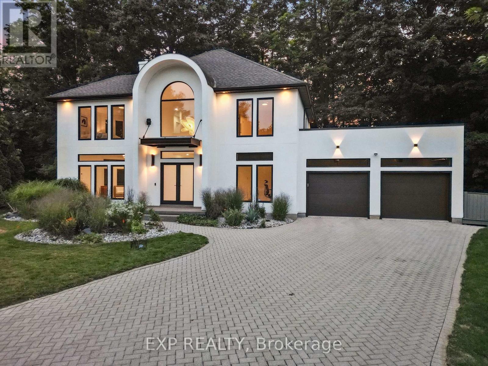 52 BIRCHMOUNT WALK