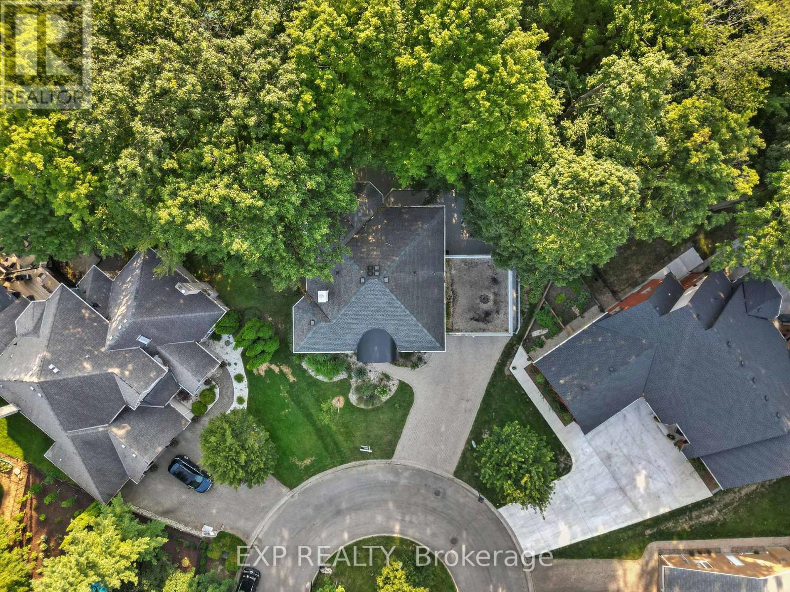 52 BIRCHMOUNT WALK