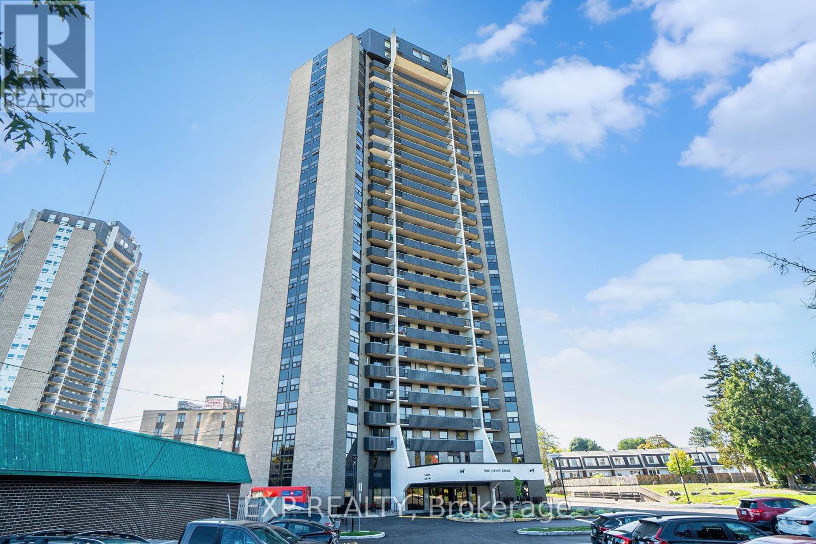 408 - 900 DYNES ROAD