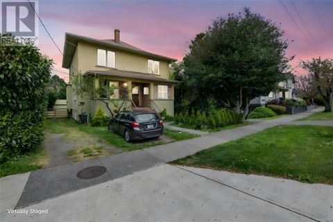 1138 Oxford St Victoria BC V8V2V3