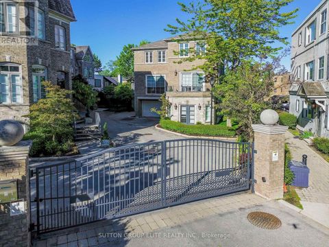 16 NAUTICAL LANE Toronto (Mimico) ON M8V4E7