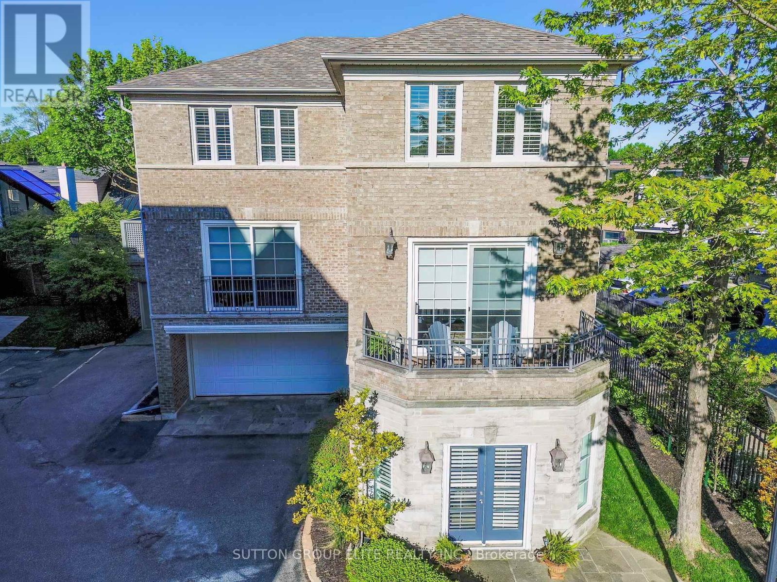 16 NAUTICAL LANE