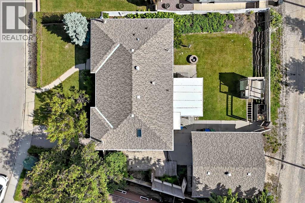 42 Cardiff Drive NW