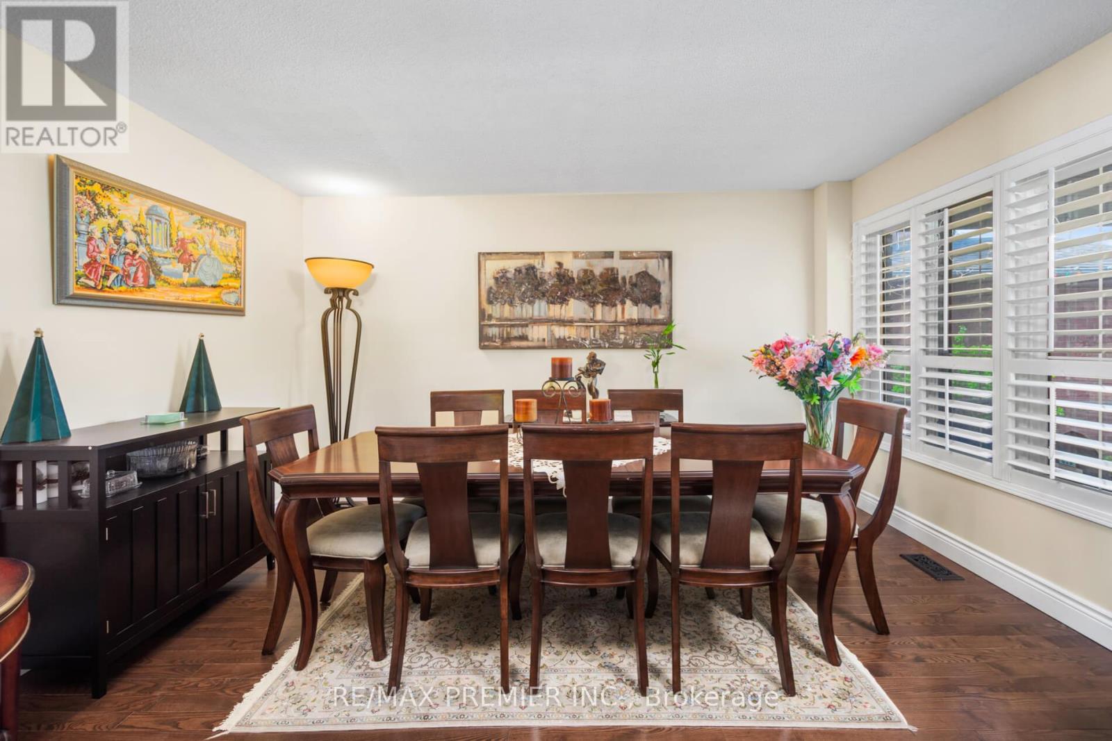 3960 HONEY LOCUST TRAIL