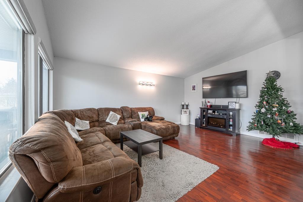 3237 ATWATER CRESCENT