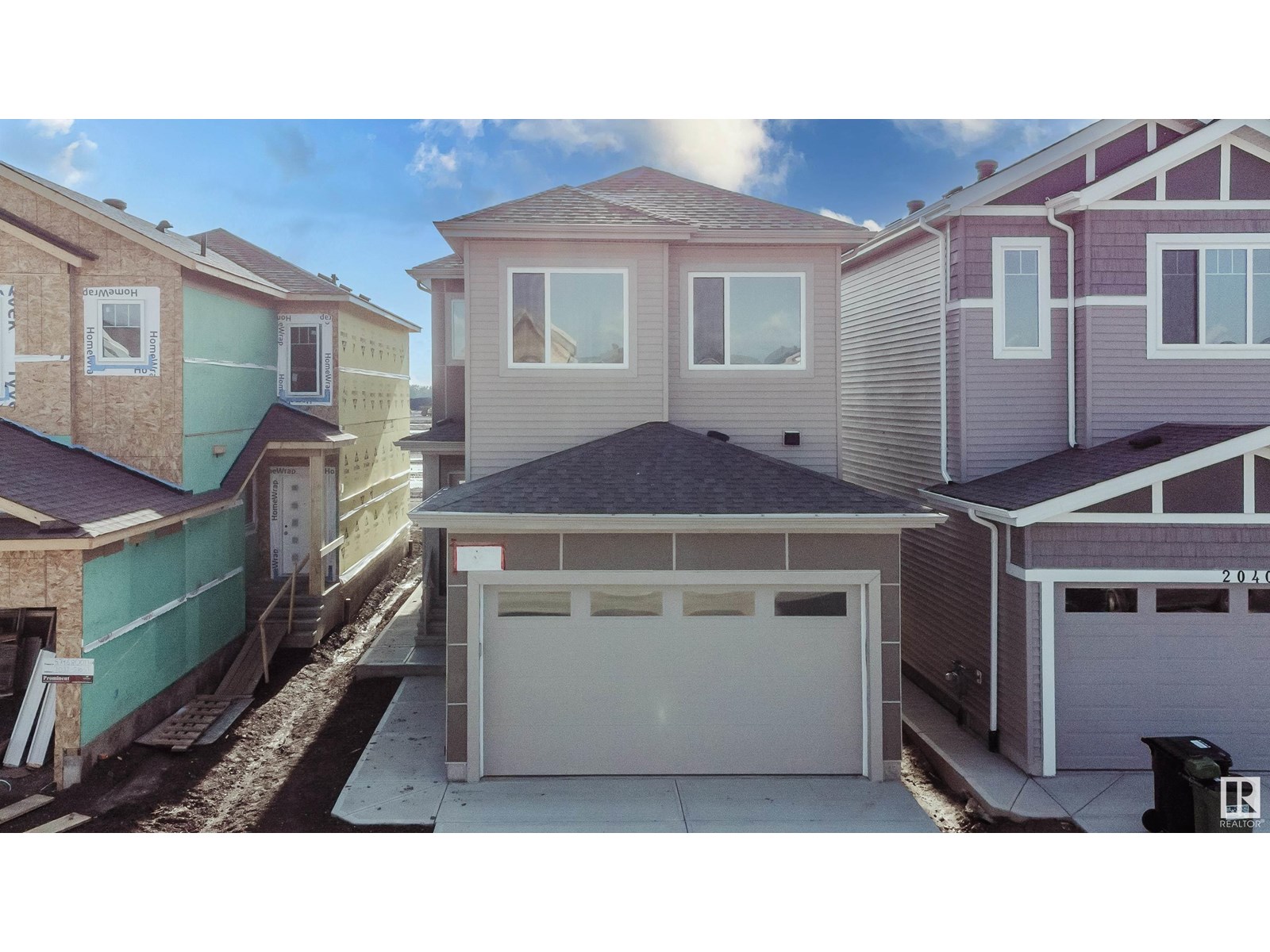 2036 210 ST NW