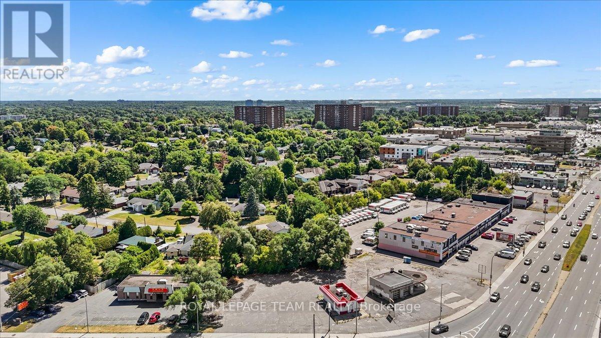 1503 MERIVALE ROAD