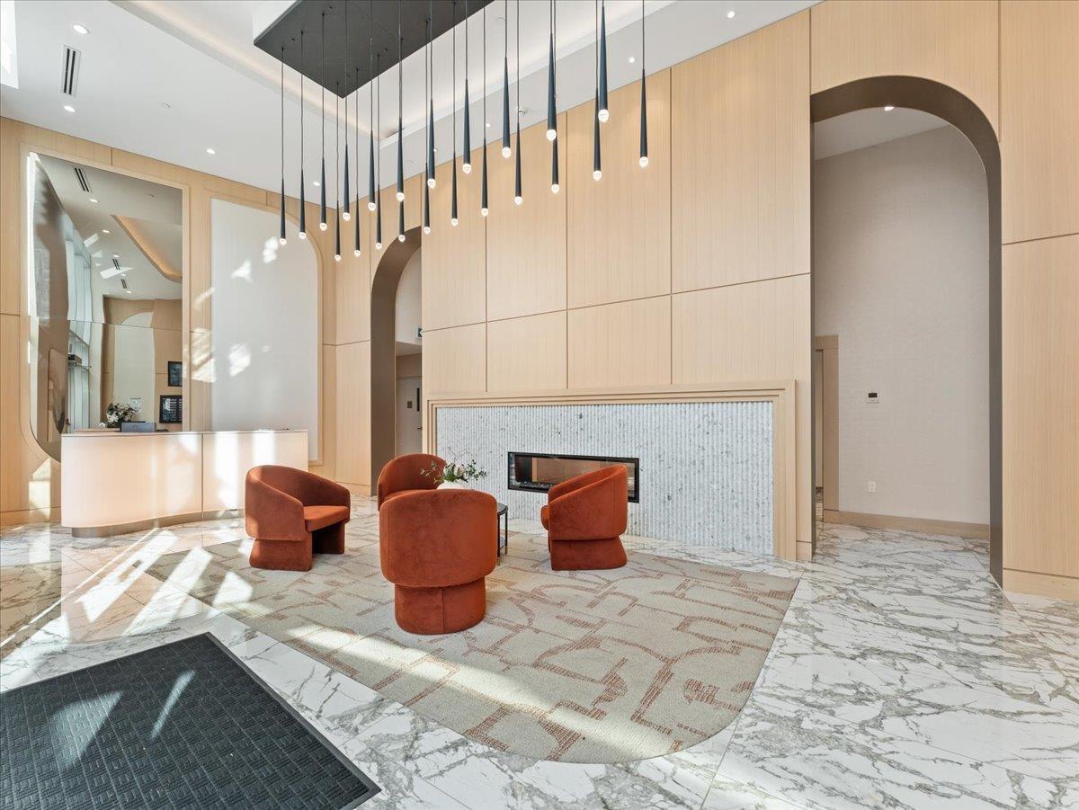 705 1342 JOHNSTON ROAD