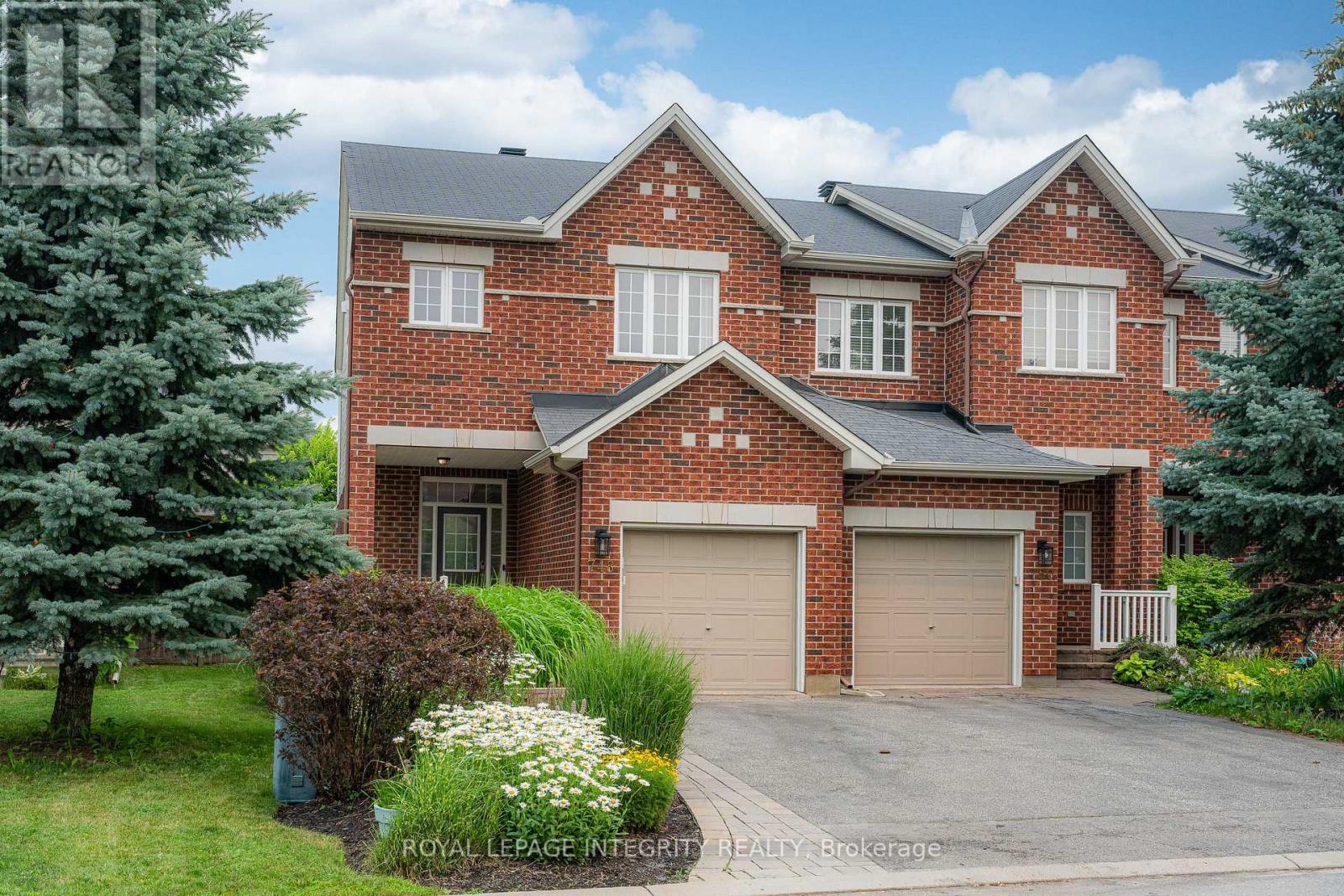 748 BOWERCREST CRESCENT