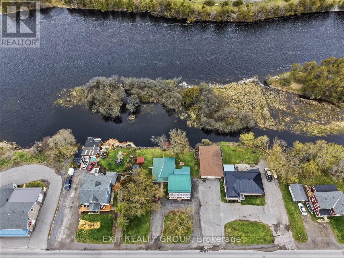 59 CANNIFTON ROAD N - Photo 2