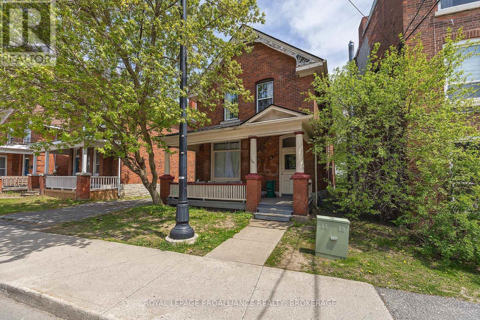 265 UNIVERSITY AVENUE