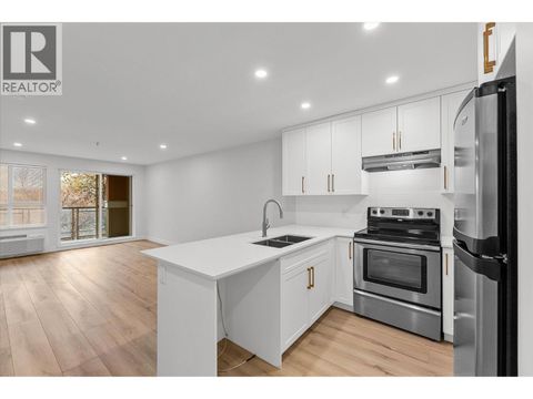 1099 Sunset Drive Unit# 333 Kelowna BC V1Y9Z1