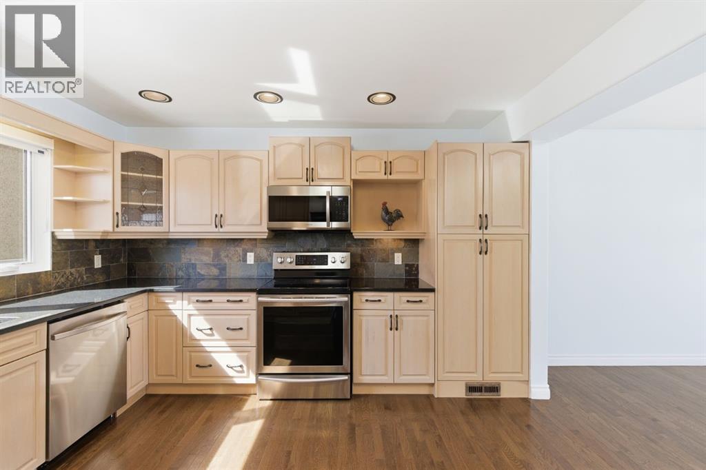 1315 Lake Michigan Crescent SE