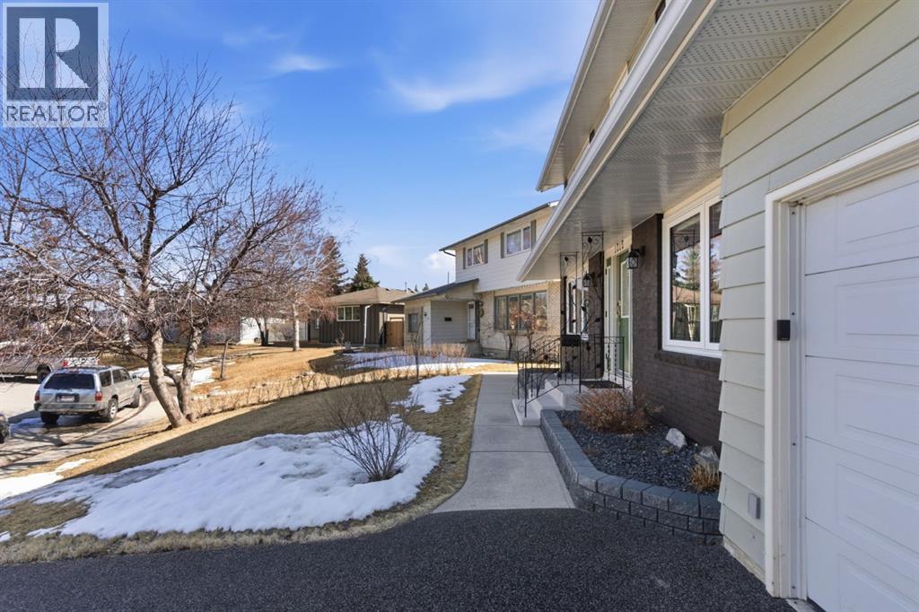 1315 Lake Michigan Crescent SE