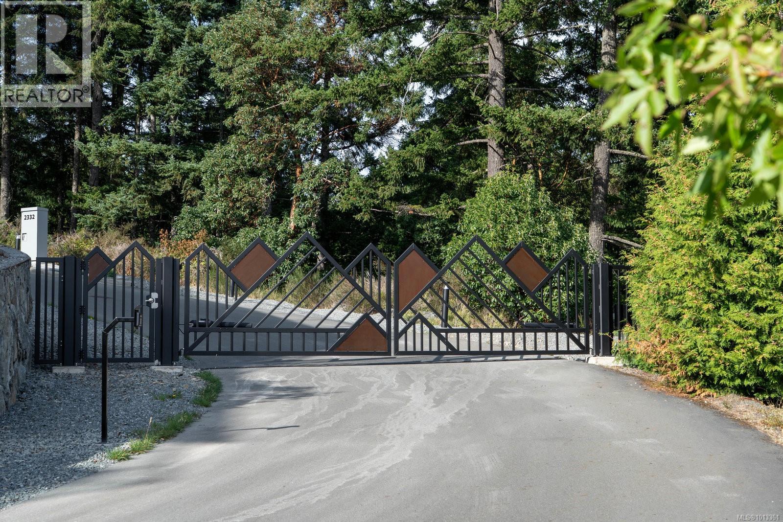 105 2332 Copper Rock Crt