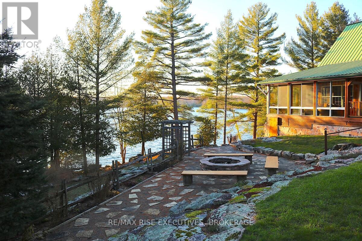 1093B TWO LOON LANE