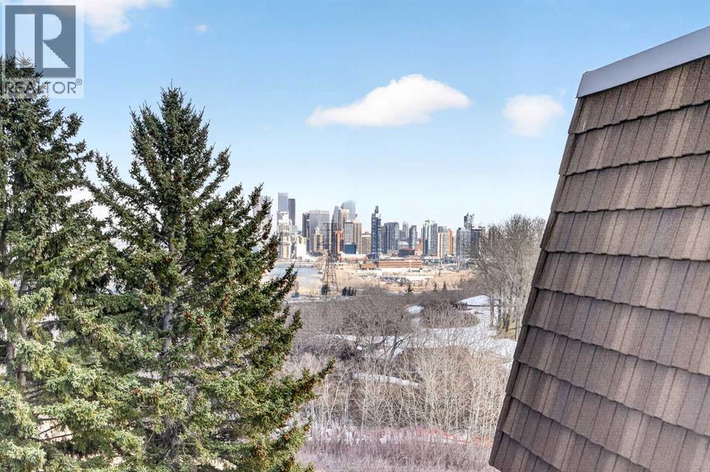 301, 516 Cedar Crescent SW