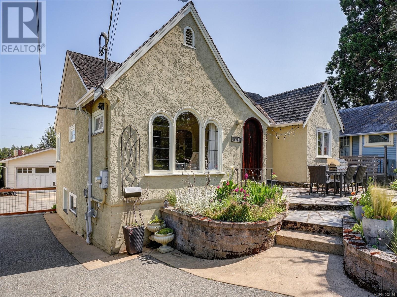 536 Northcott Ave